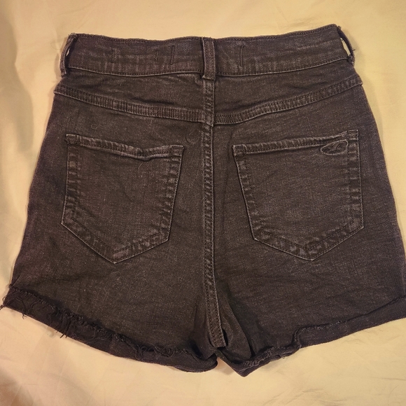 Hollister Ultra High-Rise Shorts - Picture 3 of 3